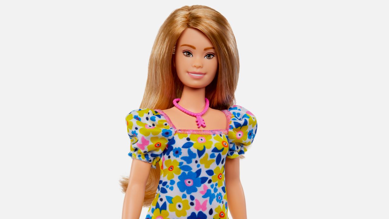 Polijsten cultuur Goot Mattel introduces first Barbie doll representing a person with Down  syndrome | CNN Business