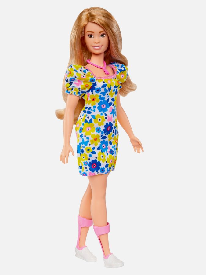 vitaliteit De stad Mening Mattel introduces first Barbie doll representing a person with Down  syndrome | CNN Business