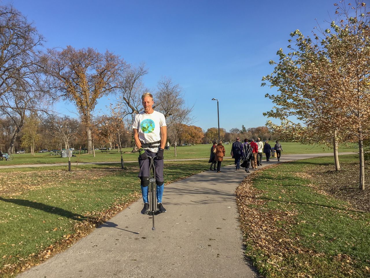 Pukonen traveled on a pogo stick through the Canadian city of Winnipeg for 10 kilometers.