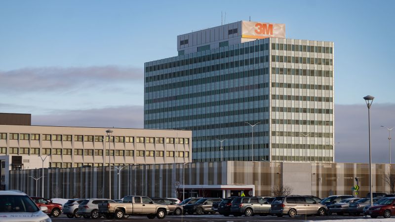 NextImg:3M announces mass layoffs as manufacturing slows | CNN Business