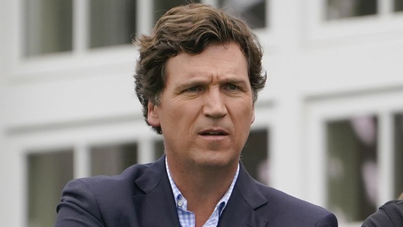 Tucker Carlson sent a racist text to a producer: ‘It’s not how white men fight’