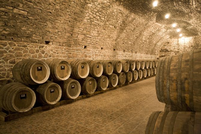 Founded more than 150 years ago, the Göygöl winery is one of the oldest in the country. It hosts wine tastings in its original cellar.