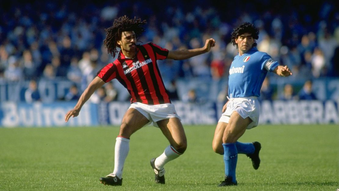 Diego Maradona battles dribbles against Ruud Gullit of AC Milan in the Serie A in 1988. 