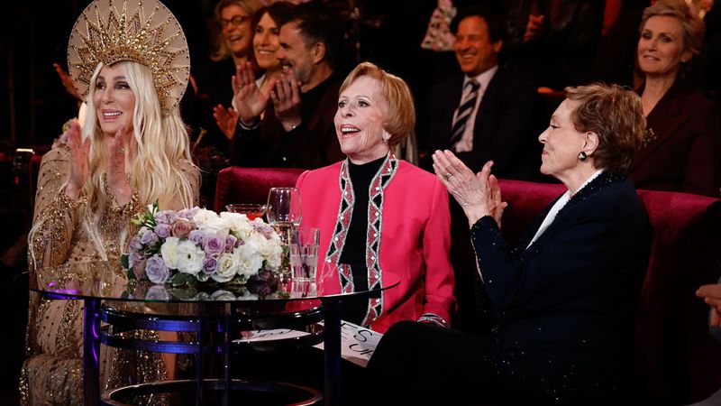 NextImg:Behind Carol Burnett's elegant (and hilarious) '90 Years of Laughter + Love' | CNN