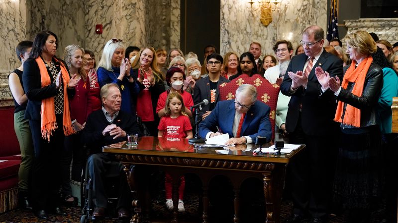 NextImg:Washington governor signs statewide ban on sale of assault-style weapons | CNN Politics
