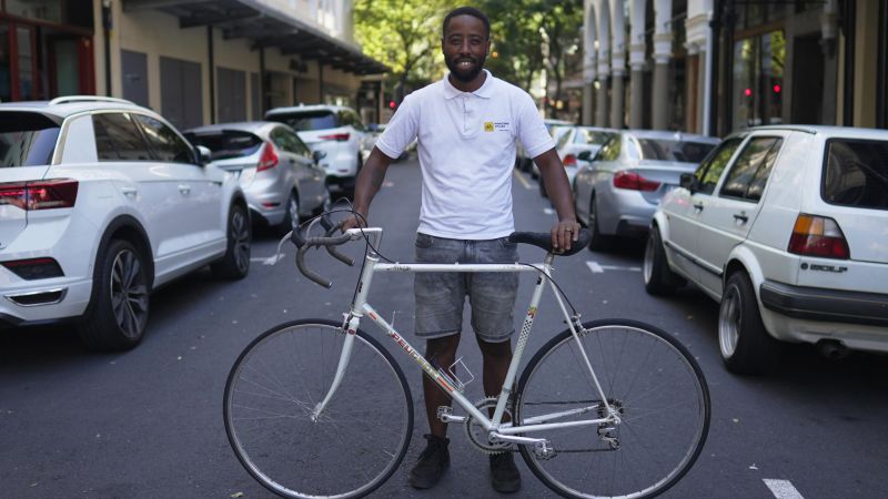 NextImg:The bicycle mayor peddling a two-wheeled revolution in Cape Town | CNN