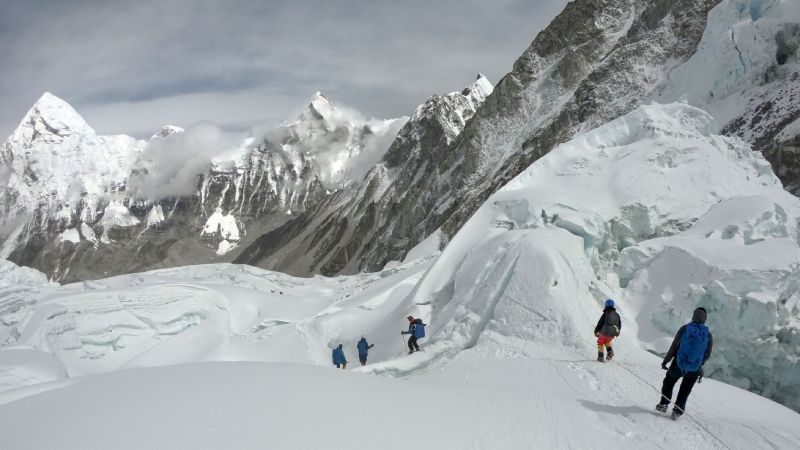 NextImg:Nepal issues record number of permits to climb Mount Everest | CNN