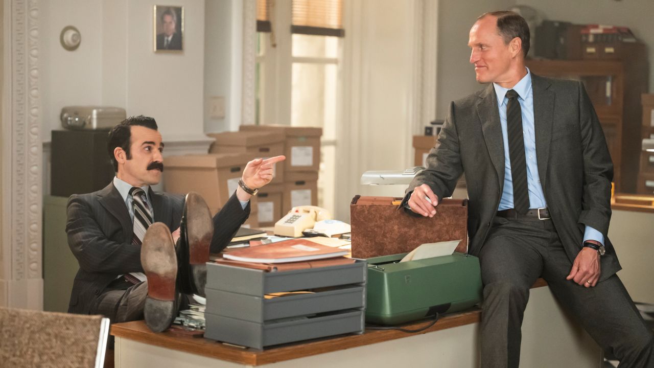 Justin Theroux as G. Gordon Liddy and Woody Harrelson as E. Howard Hunt) in HBO's "White House Plumbers."