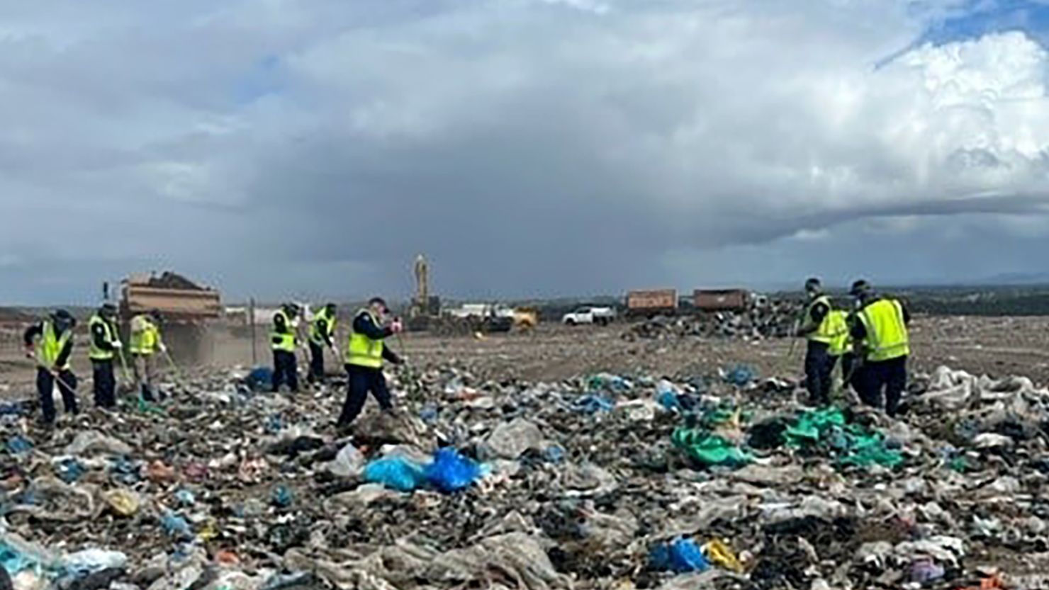 The search for missing woman Lesley Trotter's body has entered its seventh day at the Swanbank refuse site.