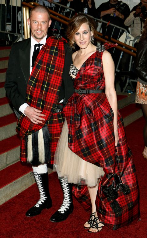 Fashion designer Alexander McQueen with Sarah Jessica Parker (who he dressed for the occasion) attend the Met Gala on May 1, 2006, celebrating the Costume Institute's exhibition "AngloMania: Tradition and Transgression in British Fashion.''