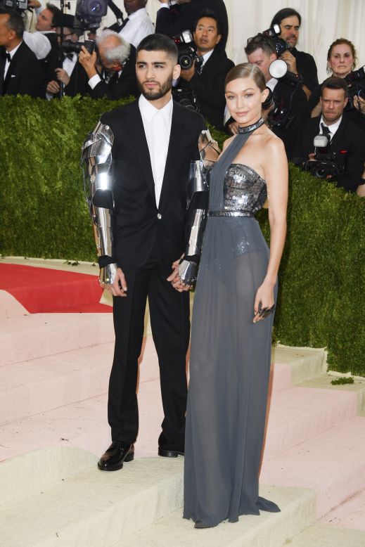 Zayn Malik (in Versace) and Gigi Hadid (in Tommy Hilfiger) also made their red carpet couple debut on the 2016 event.