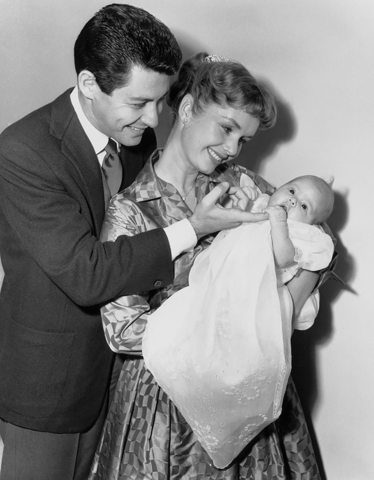 Fisher, born in 1956, was the daughter of screen legend Debbie Reynolds and singer Eddie Fisher.