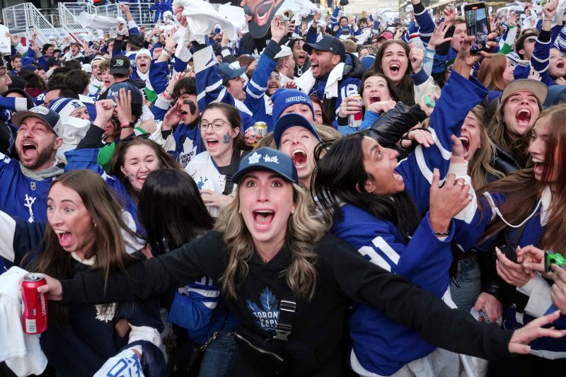 Toronto Maple Leafs Win First NHL Playoff Series Since 2004 | CNN