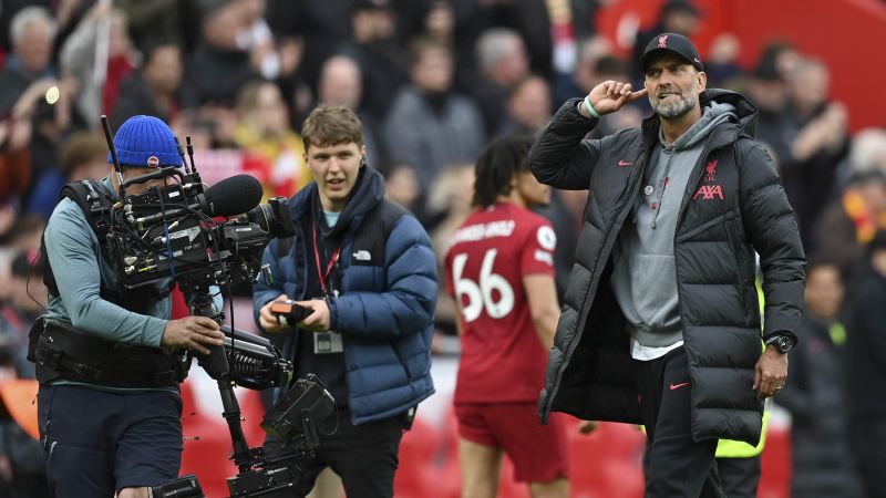 NextImg:Liverpool defeats Tottenham 4-3 as late goals produce thrilling finale -- and a Jürgen Klopp injury | CNN