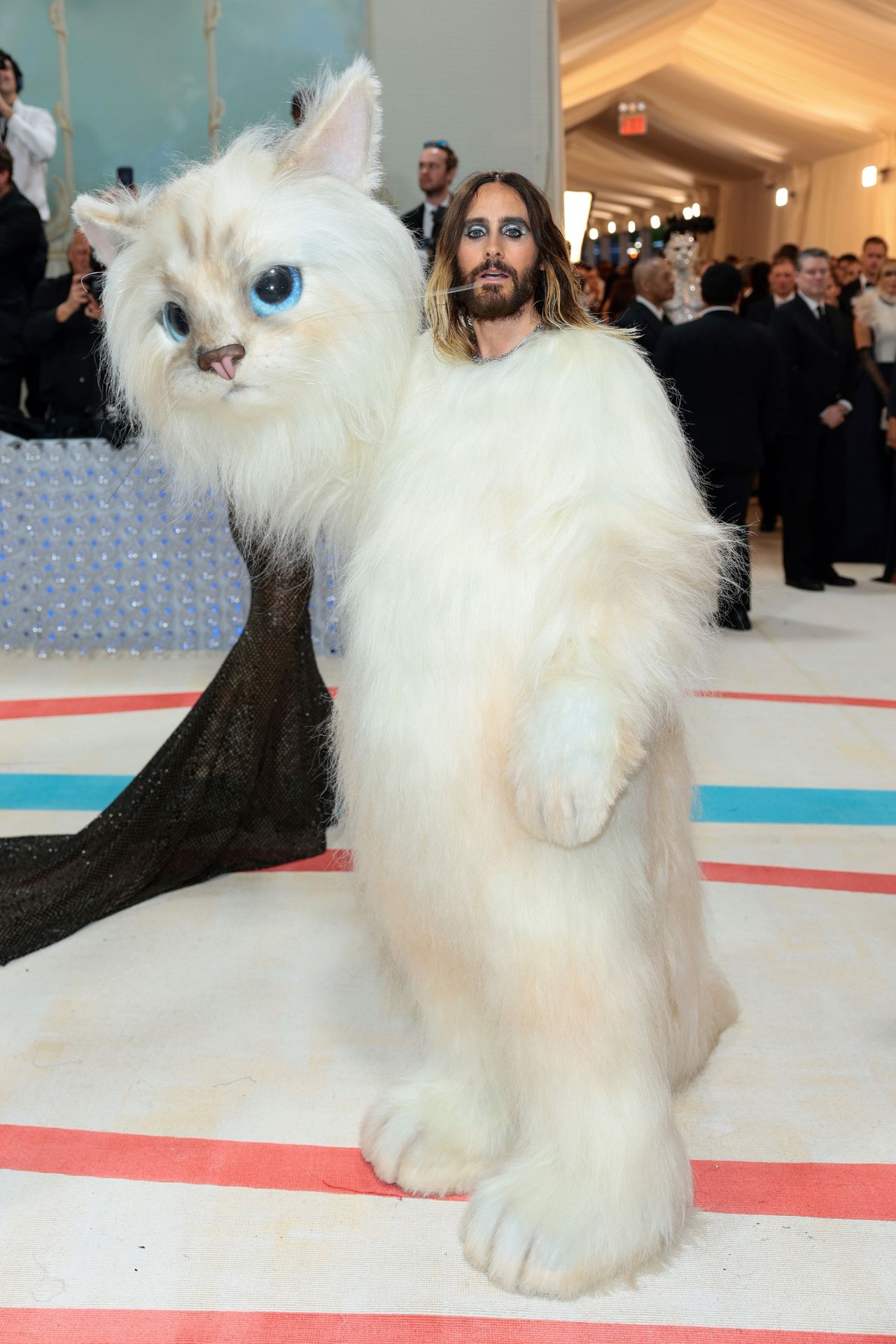 Jared Leto arrived in a full cat costume in honor of Karl Lagerfeld's pet, Choupette.