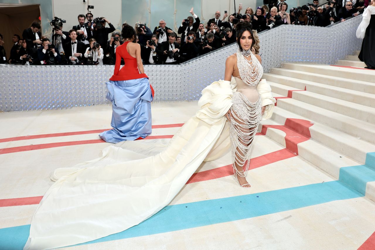 Kim Kardashian at Met Gala is 'dripping in pearls' with lustrous Lagerfeld  tribute | CNN