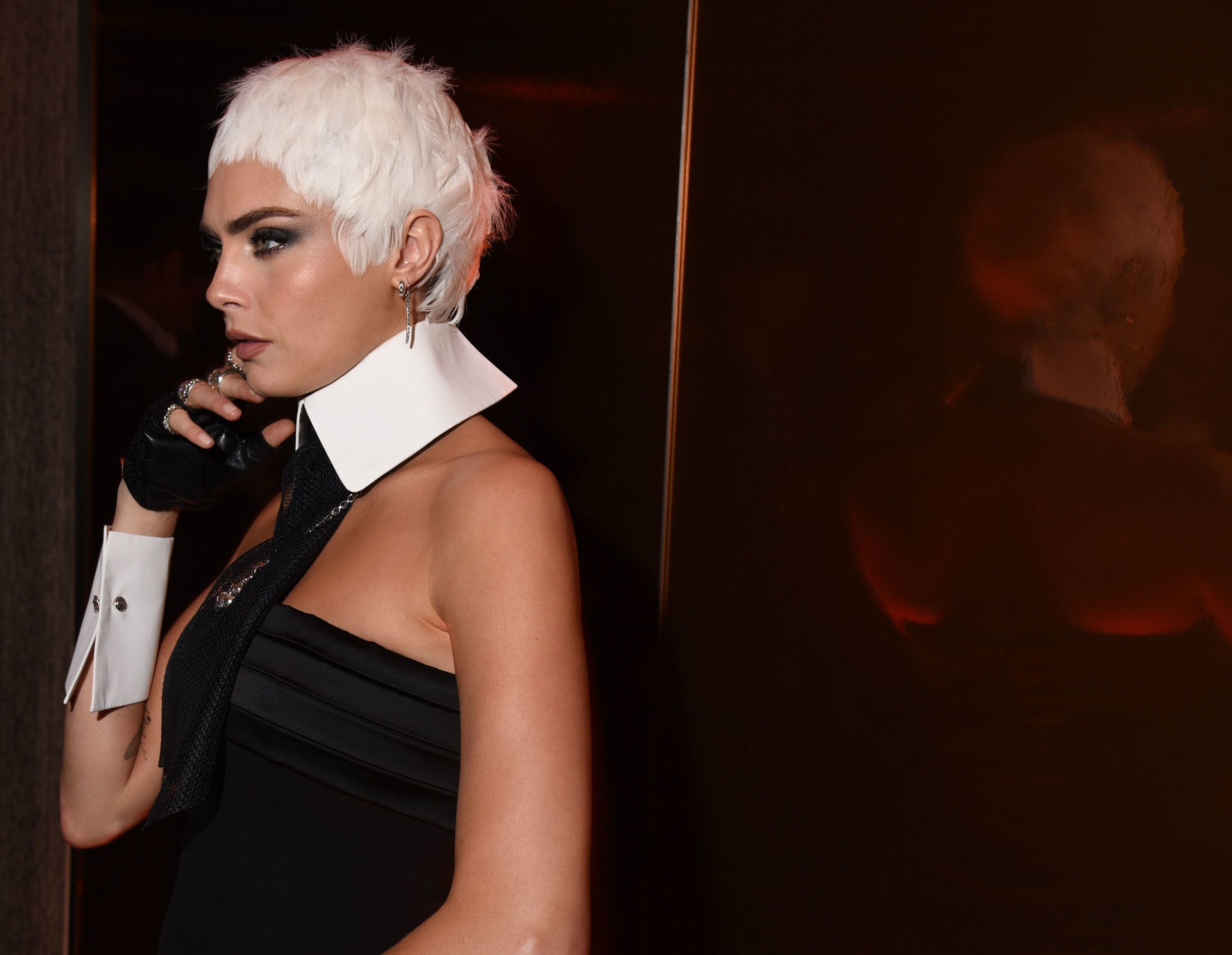 Cara Delevingne gets into Karl Lagerfeld cosplay with gray hair