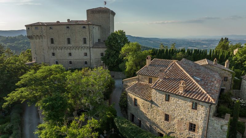 They bought a huge rundown Italian castle and transformed it into a ...