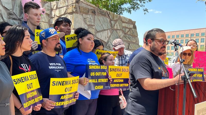 NextImg:'Grab your popcorn and watch': Arizona's messy Senate race begins to take shape | CNN Politics