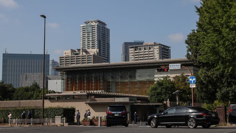 NextImg:Japanese policeman dies in suspected suicide at Prime Minister's residence in Tokyo | CNN