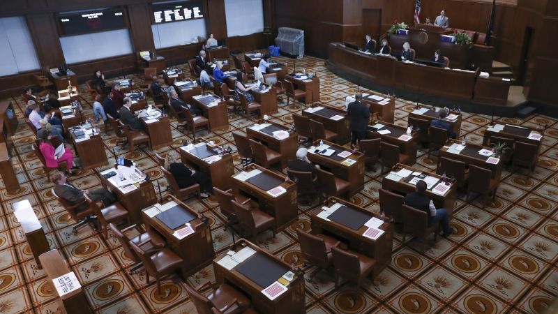 NextImg:Oregon GOP senators' absence from statehouse delays action on gun safety, gender-affirming care legislation | CNN Politics