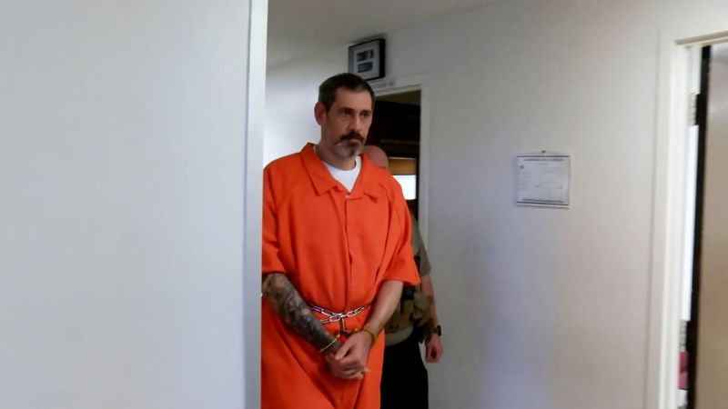 NextImg:Casey White pleads guilty to escape, but won't be tried in Vicky White's death | CNN