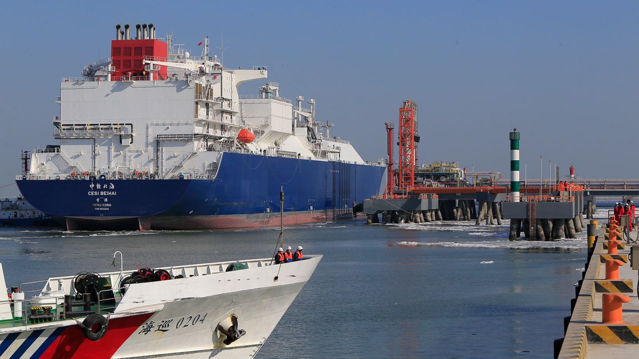 A port in the Chinese city of Tianjin receives liquefied natural gas (LNG) cargo from Australia in February 2018.