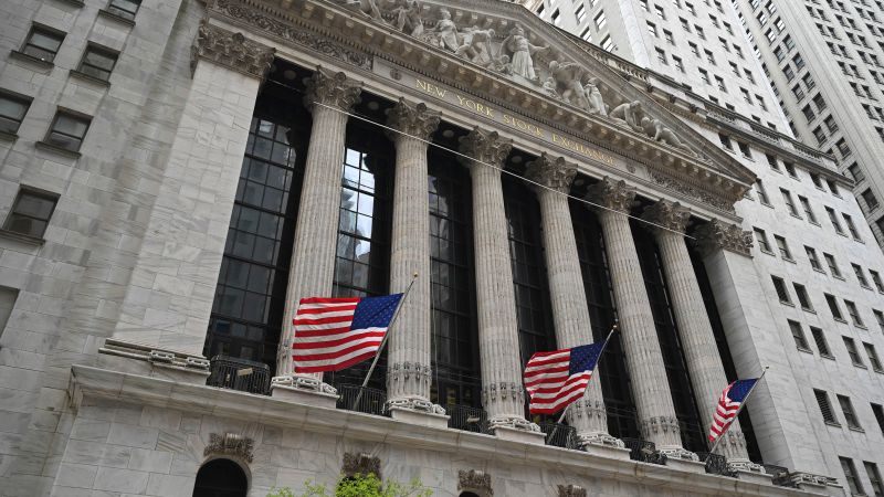 NextImg:Wall Street's still worried despite Friday's fakeout | CNN Business