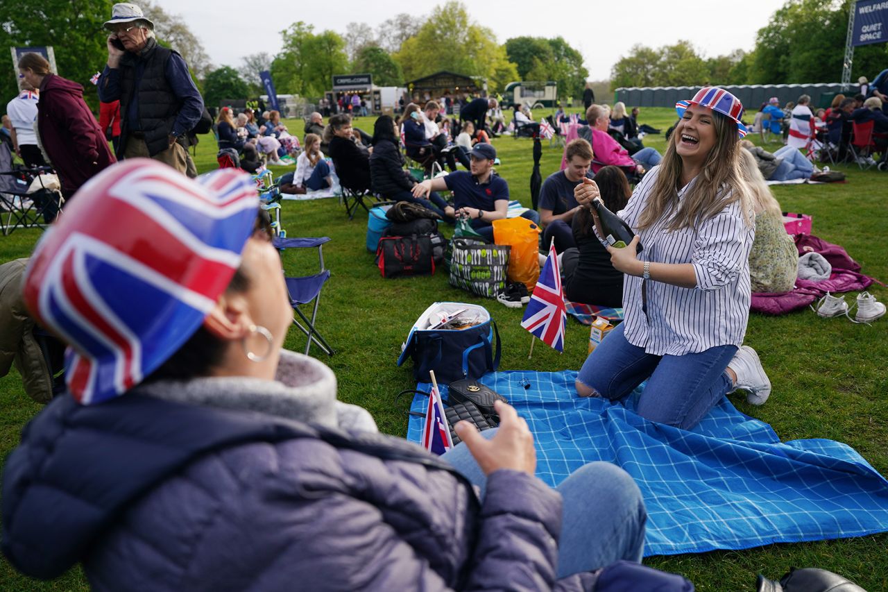 Members of the public get in the party mood in Hyde Park.