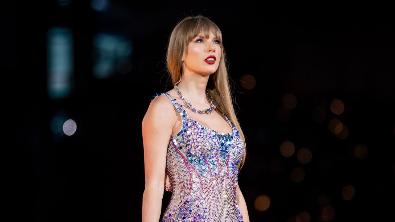 Taylor Swift announced the release of "Speak Now (Taylor's Version)." 