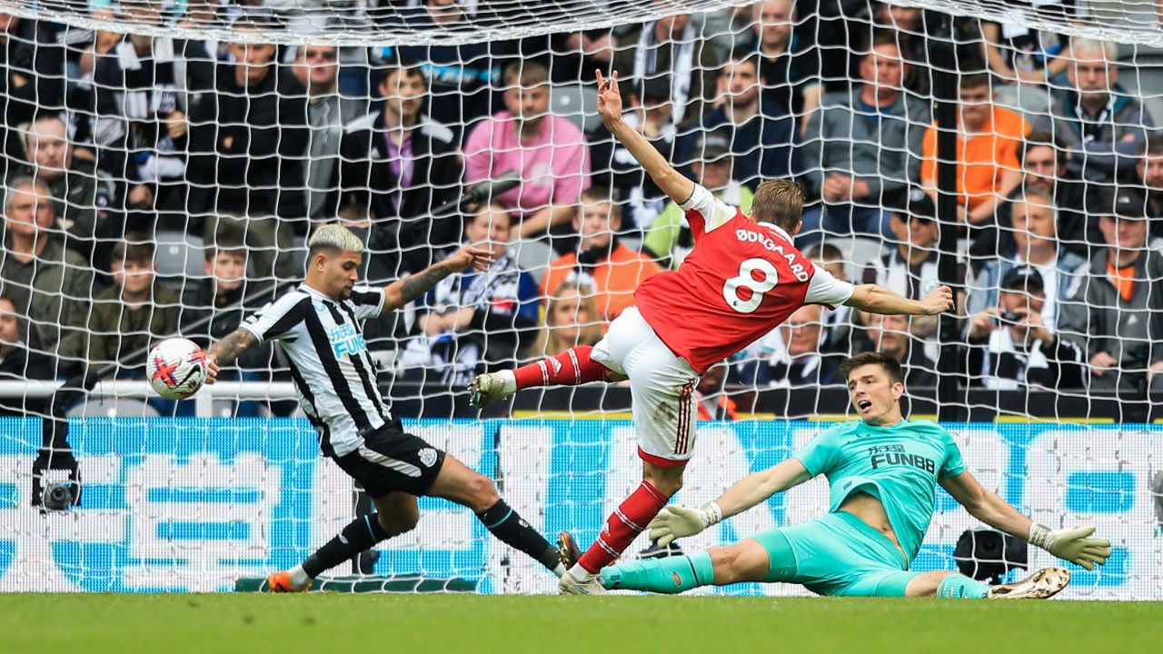 Arsenal keeps slim Premeir League title hopes alive with crucial victory  against Newcastle | CNN