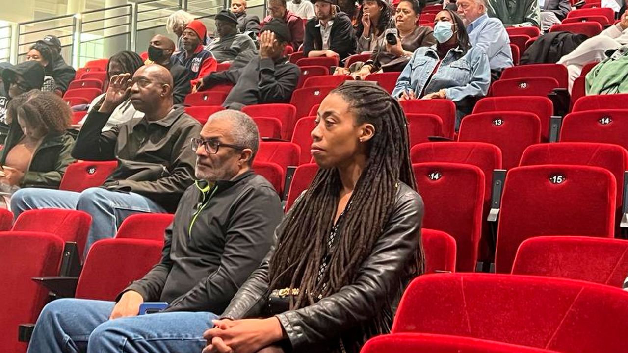 People in Oakland listen to the reparations task force, a nine-member committee studying restitution proposals for African Americans.