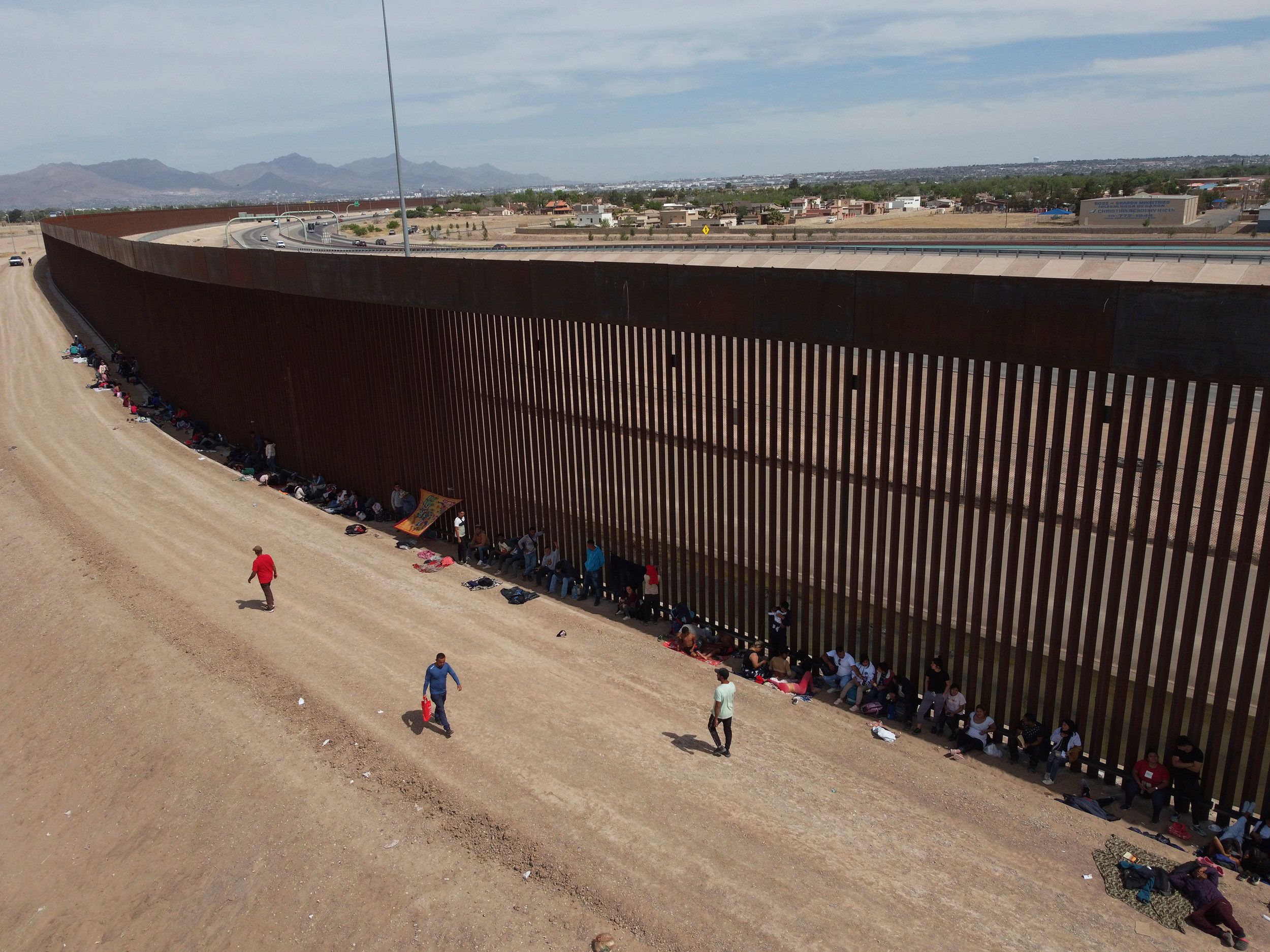 Border Patrol plans return to jail time for illegal border crossing