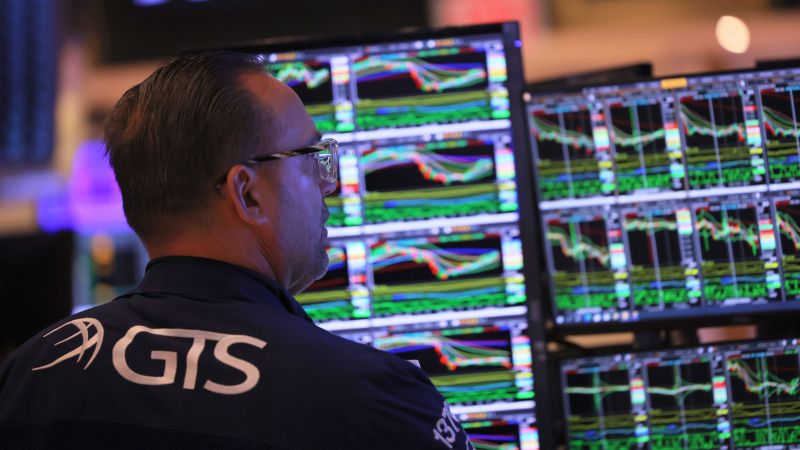 NextImg:Why bank stocks are so unstable | CNN Business