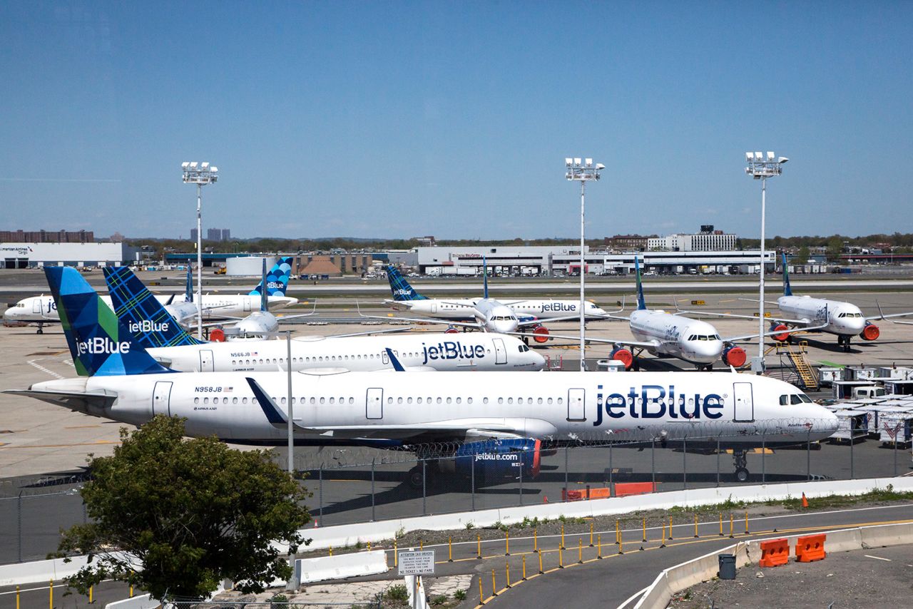 <strong>3: JetBlue Airways</strong>: Ranking third for economy passengers is JetBlue. JetBlue topped J.D. Power's rankings for business class travelers.