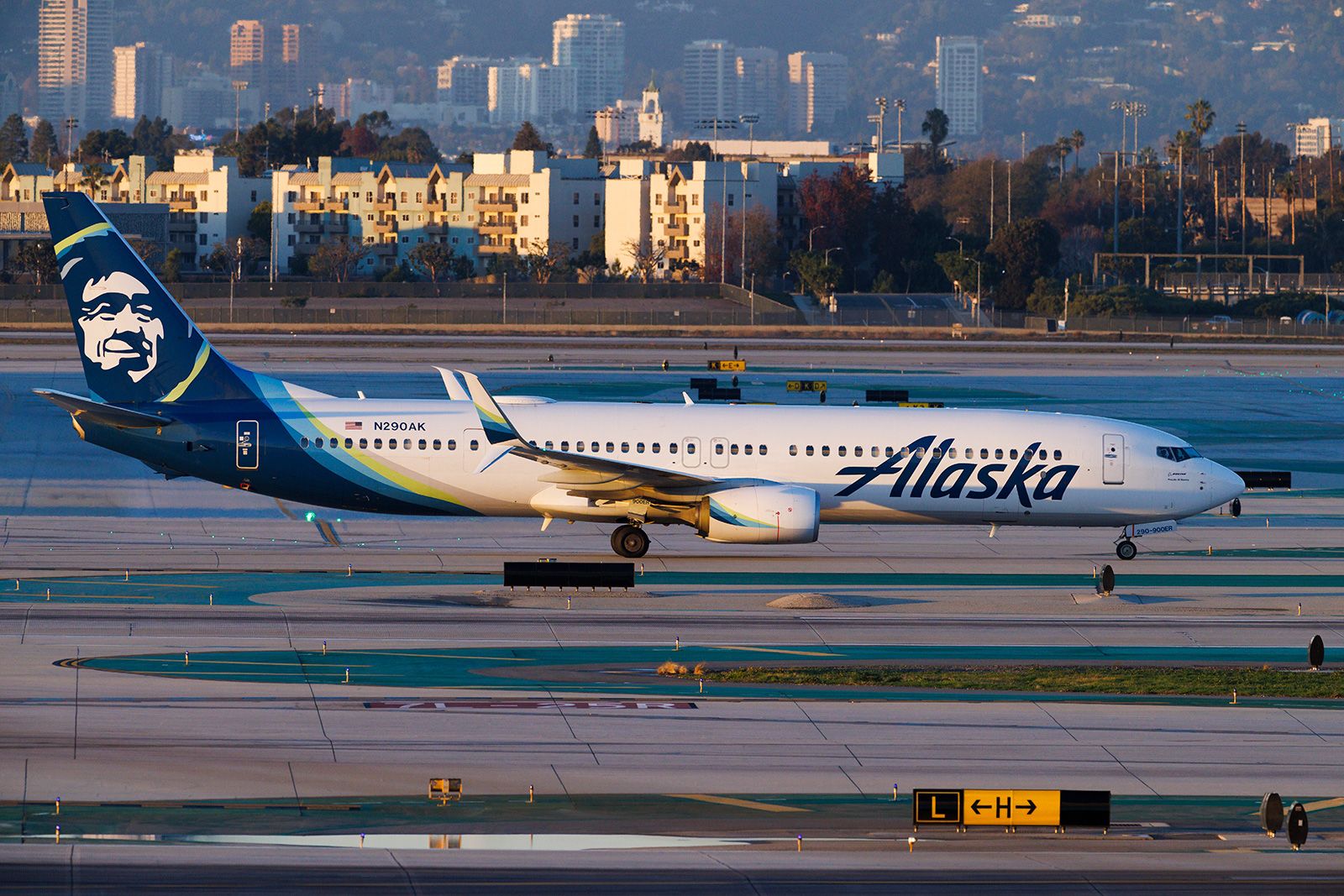 Alaska Airlines 'breakdown' spotlights pilots' mental health