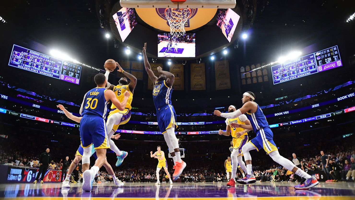 Los Angeles Lakers lidera a série por 3 a 1 sobre o Golden State Warriors