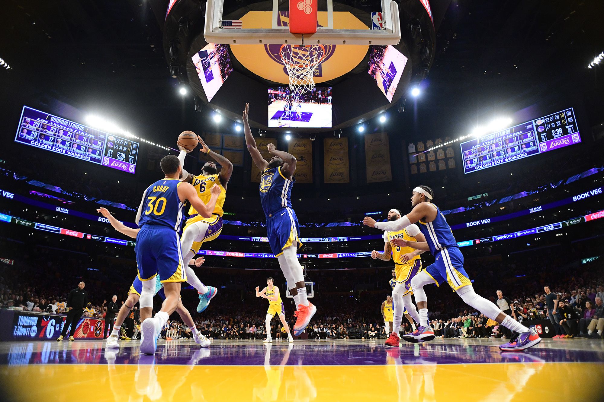 Anthony Davis, LeBron James lead Lakers to Game 1 win over Warriors