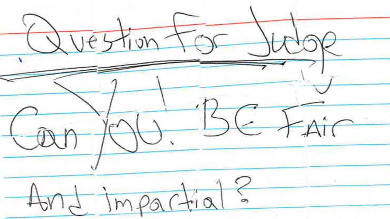 A note from the defense table during the Proud Boys seditious conspiracy trial. 