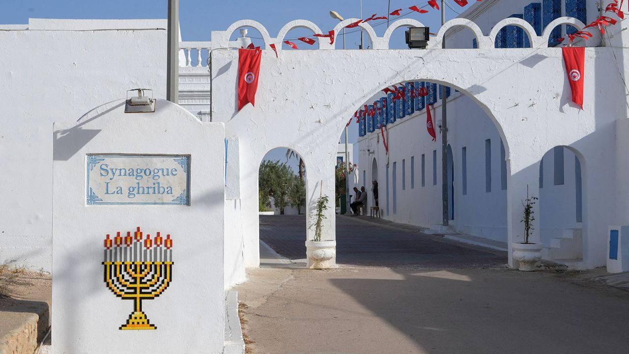 A picture shows a view outside the Ghriba synagogue in the Tunisian resort island of Djerba on May 17, 2022 on the eve of the annual Jewish pilgrimage to the synagogue. 