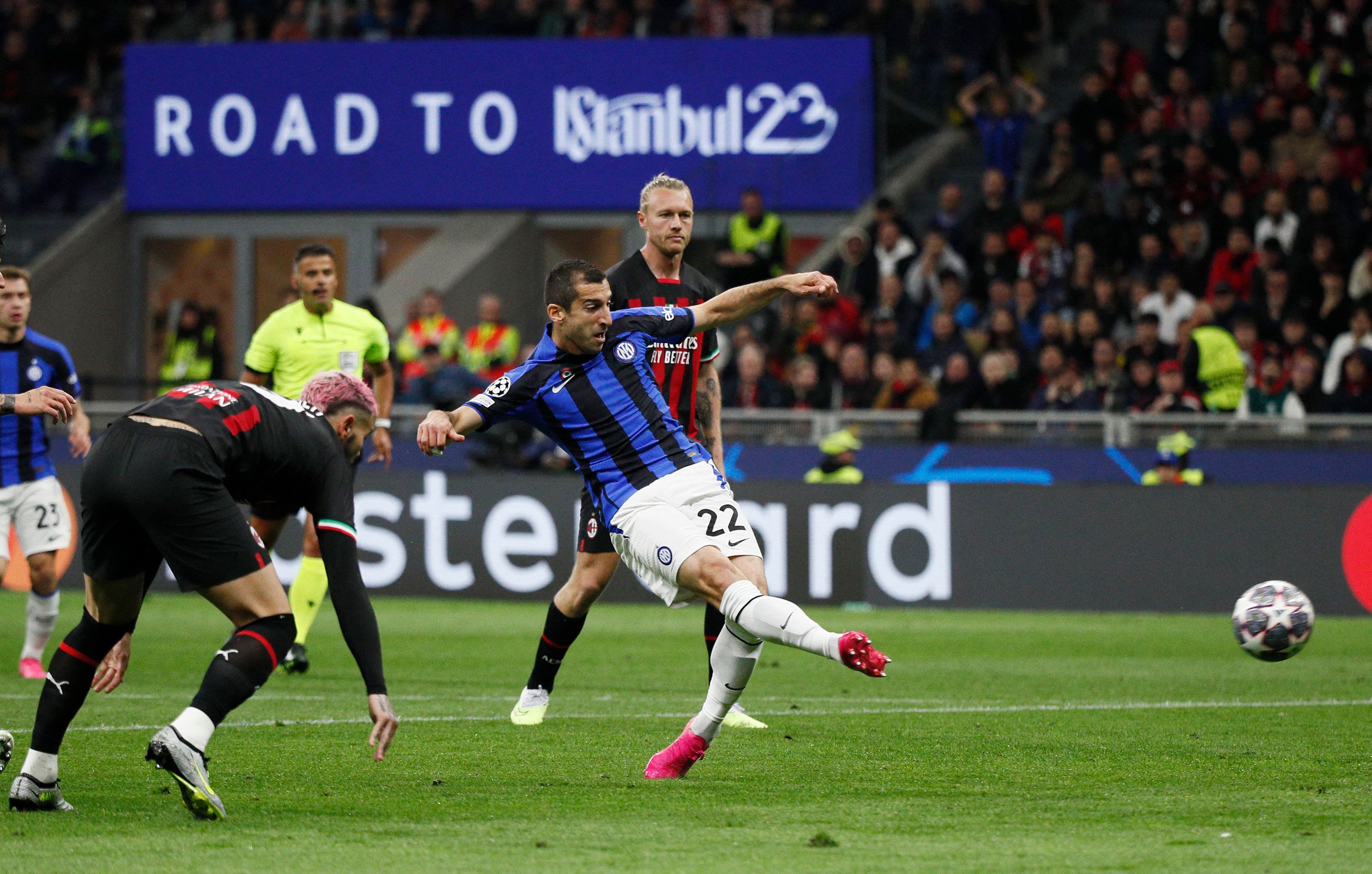 uefa campeões liga 2023 semifinal entre milão versus inter Milão