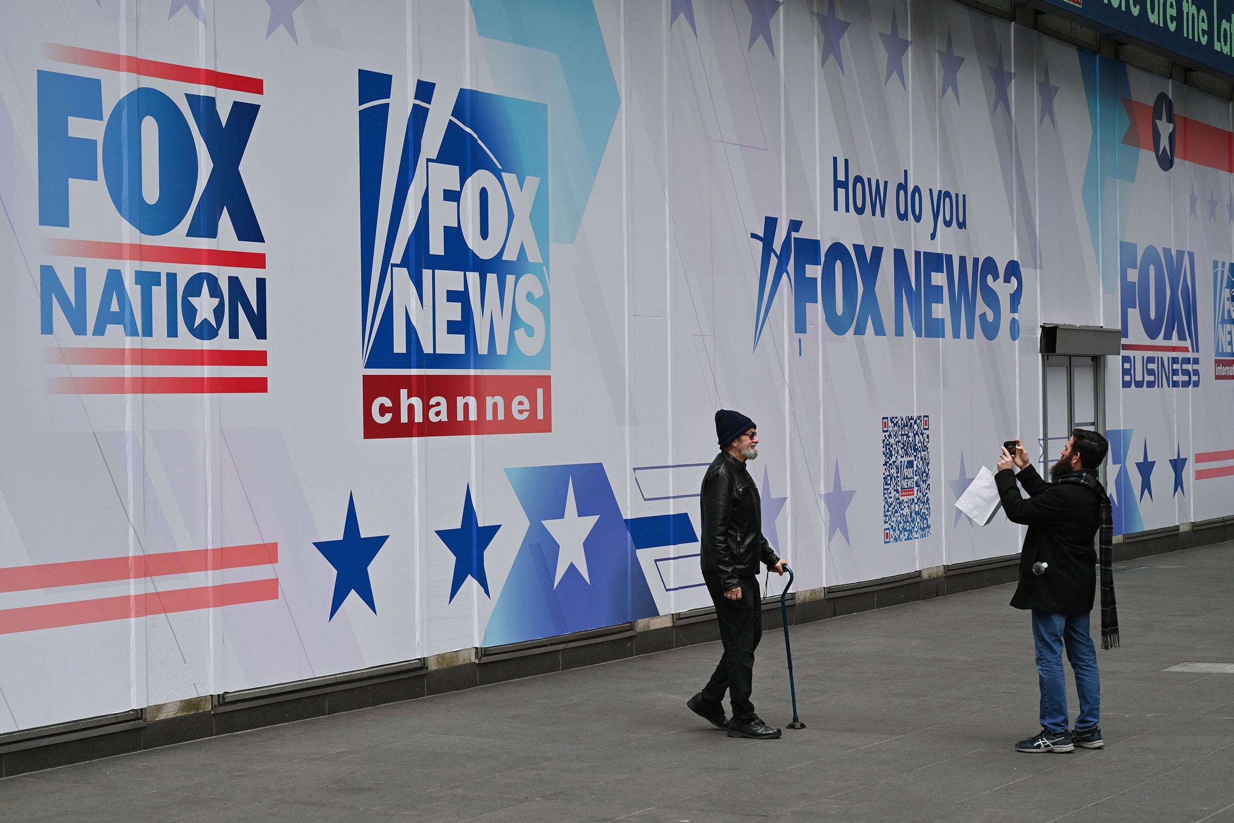 When Fox News viewers flip to CNN, their opinions shift too, study finds