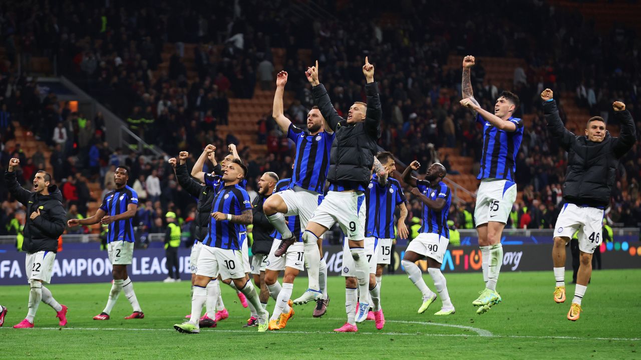 Inter Milan takes a 2-0 lead into the second leg against their fierce rivals.