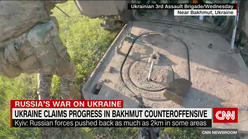 exp ukraine bakhmut live nic robertson FST 051104ASEG2 cnni world_00002001.png