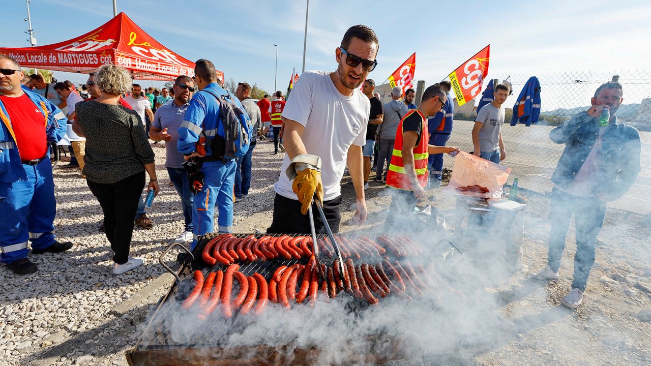 Grilled sausages have been a mainstay of French protests for decades.