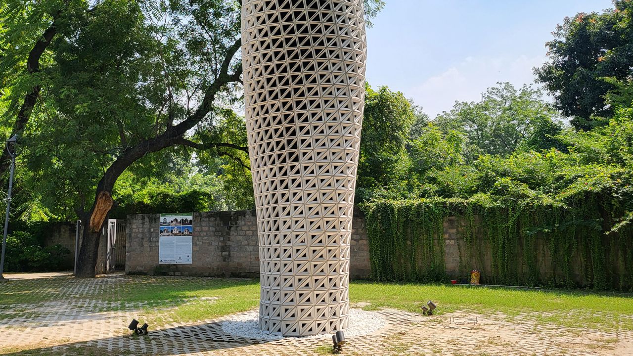 A prototype of the Verto air filtration tower was installed in New Delhi’s Sunder Nursery park.