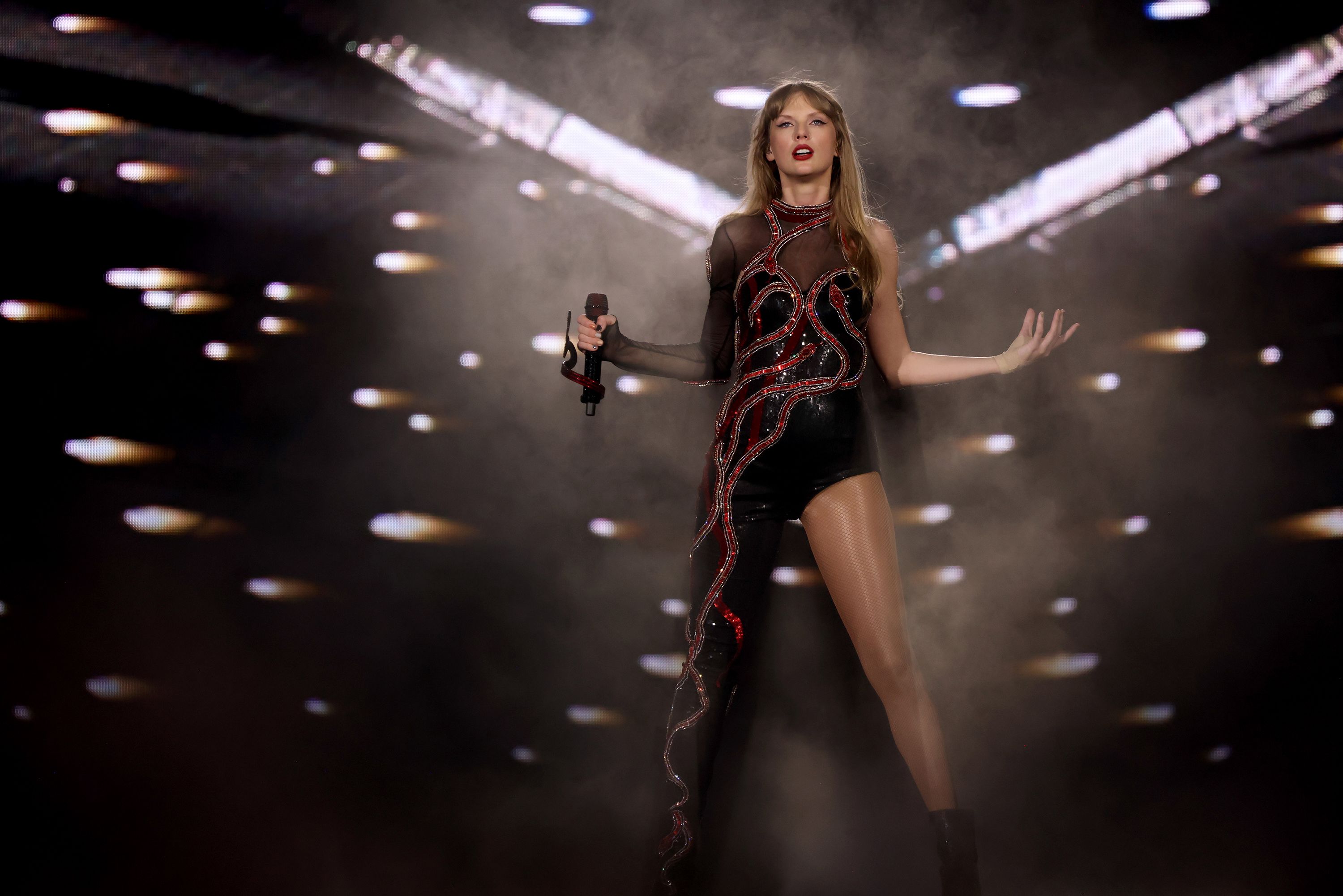 The agony and ecstasy of scoring last-minute face value Taylor Swift tickets  | CNN Business