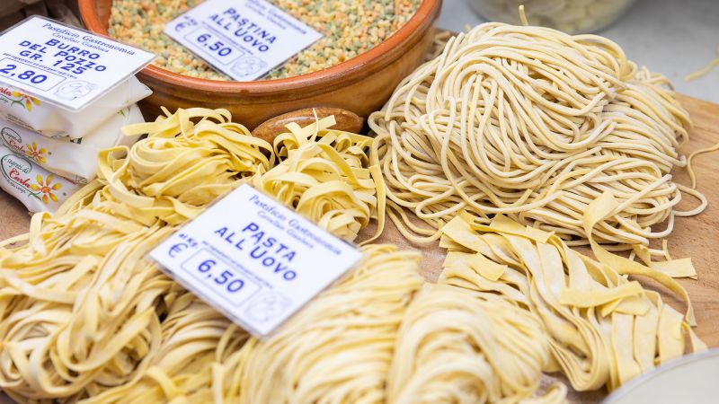 Read more about the article Italian pasta prices are soaring. Rome is in crisis talks with producers – CNN