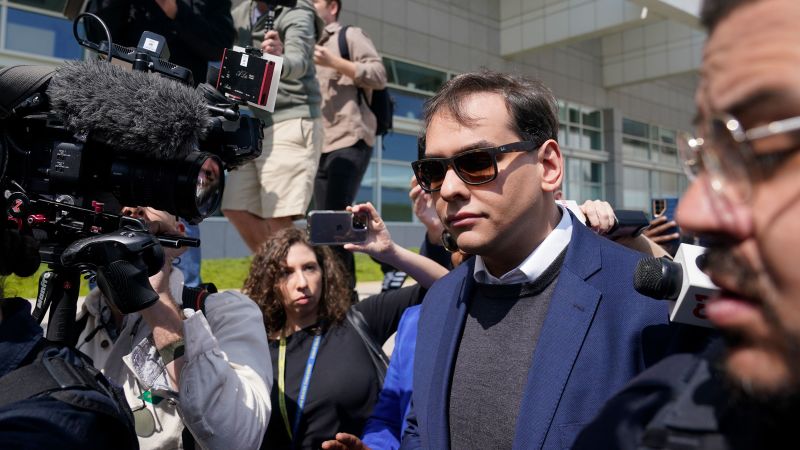 NextImg:Private equity investor identified as political contributor allegedly duped by George Santos | CNN Politics