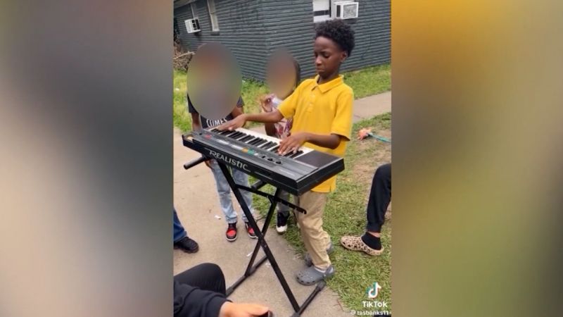 Video: See fifth grader’s viral piano performance | CNN